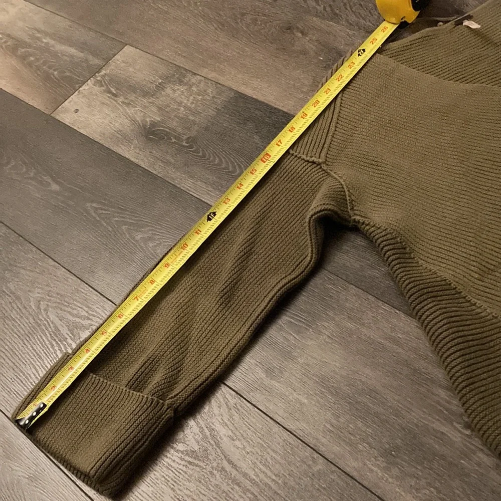 free people la brea v neck sweater in drab olive / army green - Picture 10 of 10